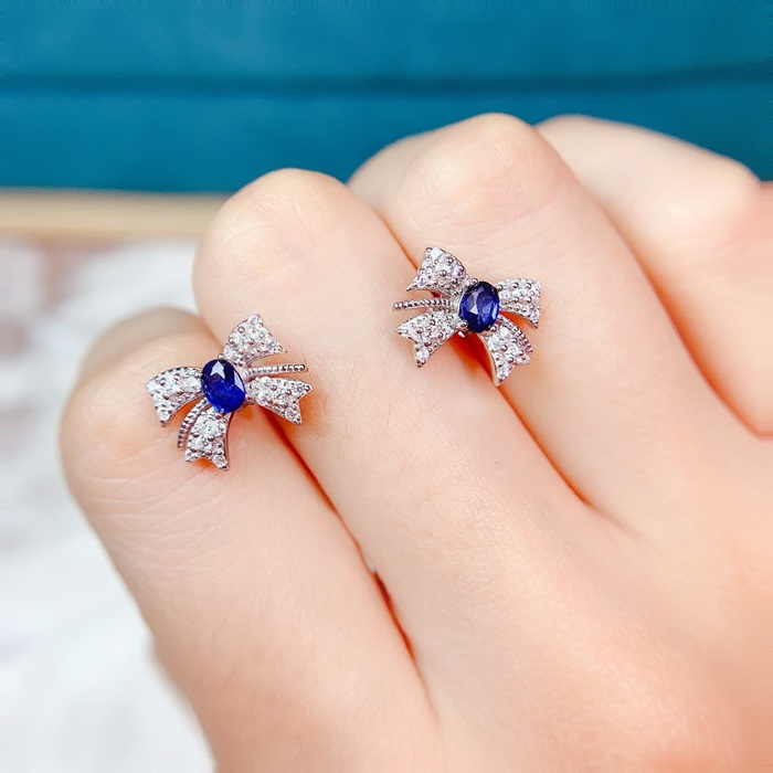 blue diamond stud earrings