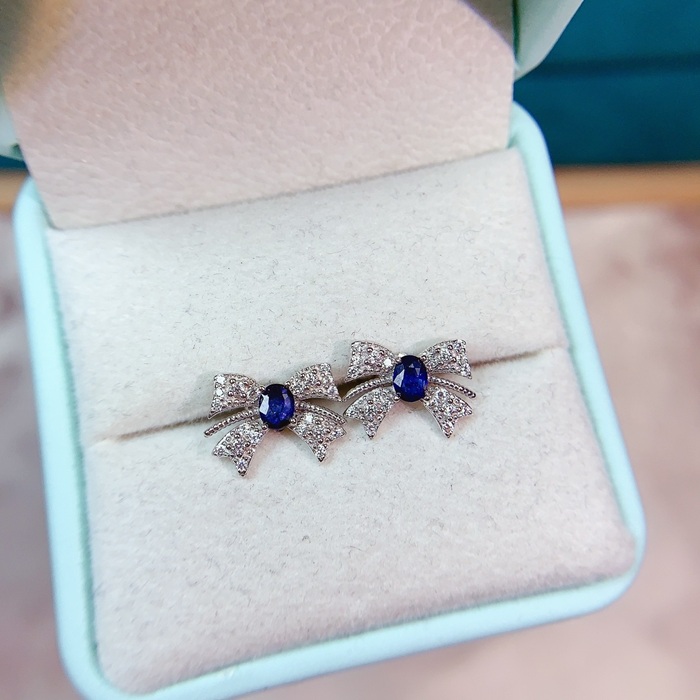 sapphire studs